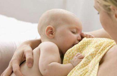 宝宝集中摄食与黄昏闹