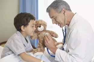 孩子睡觉恋物怎么办