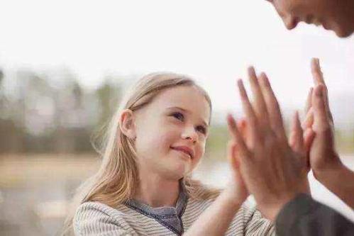 如何表扬孩子懂事