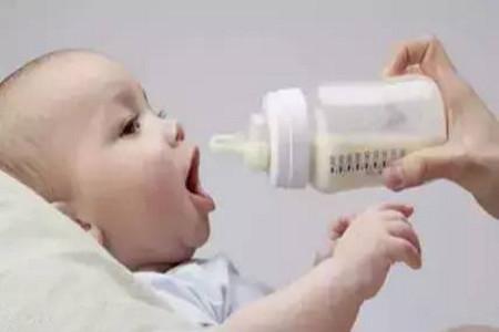 3-6个月宝宝厌奶期症状表现