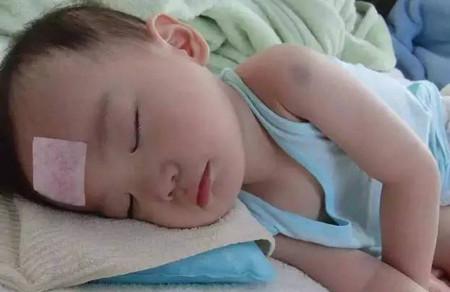 宝宝夜间发烧该怎么办
