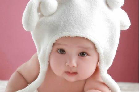 宝宝出生头发浓密或很少的原因