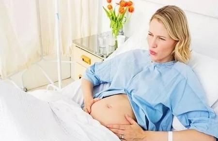孕晚期身体出现这4个变化是胎儿要出生了！