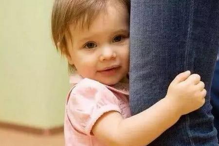 孩子怕生、不自信、社交能力弱怎么办