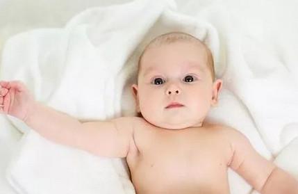 宝宝用母乳洗脸有什么危害