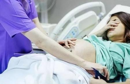 在家破水孕妇第一时间要做好这2件事
