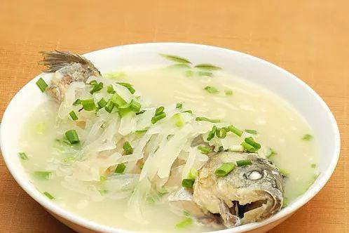 冬天宝宝上吐下泻怎么办