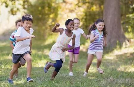 培养孩子多运动，家长应该怎么做？