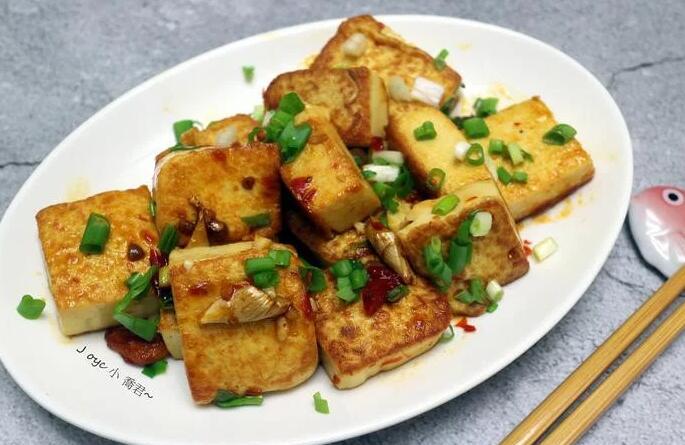 豆瓣香葱豆腐 简单又下饭的家常食谱