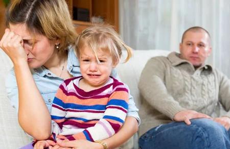 教育孩子时，夫妻感情受影响咋办呢?