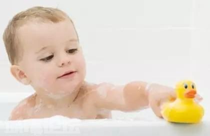 宝宝冬天怎样洗澡才不着凉