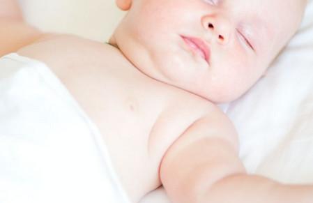 8-14月宝宝怎样吃和睡