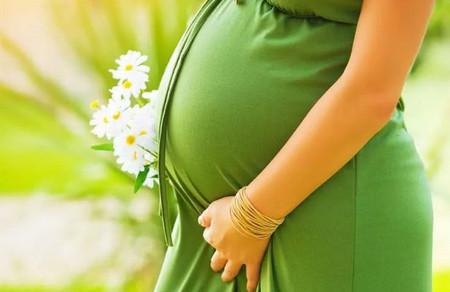 孕4月出现妊娠纹，腿抽筋怎么办