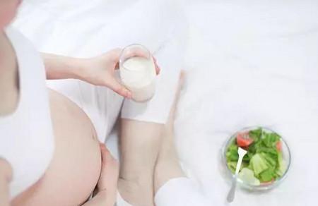 怀孕期间这三种食物要少吃