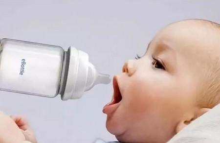 婴儿奶瓶如何消毒？