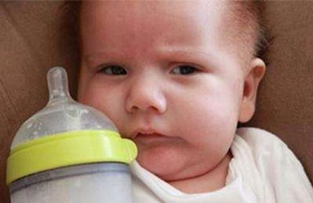 宝宝不喝奶瓶该怎么办？