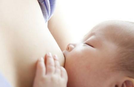 产后哺乳乳房变形下垂怎么回事