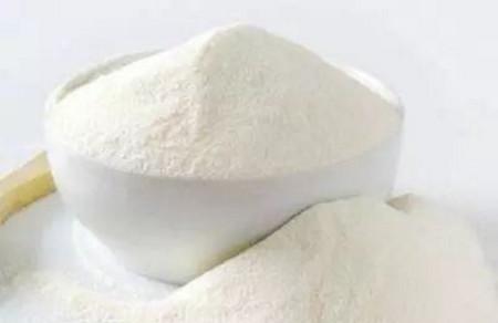 兩次買的奶粉顏色不一樣是為什么？