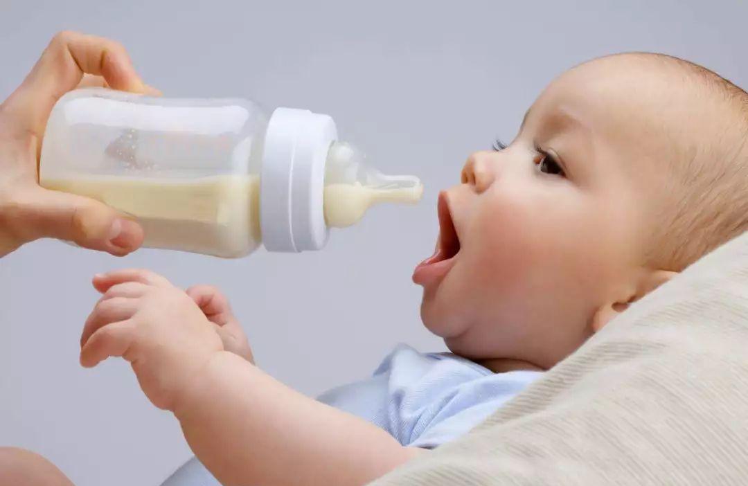 混合喂养的宝宝先喂母乳还是奶粉
