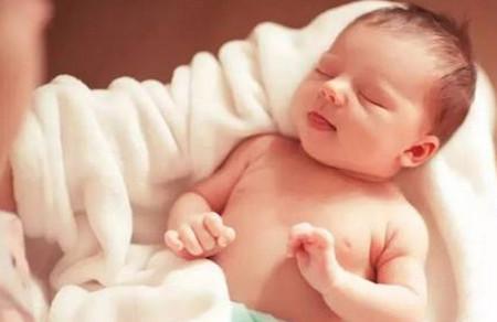 新生儿头部按摩有什么好处？