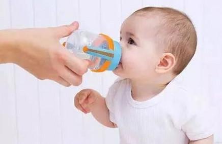 宝宝身体缺水的信号有哪些