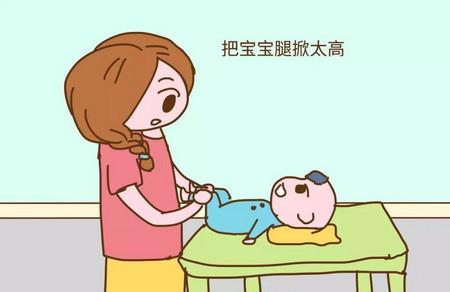 给宝宝换尿不湿时会伤害宝宝的行为有哪些