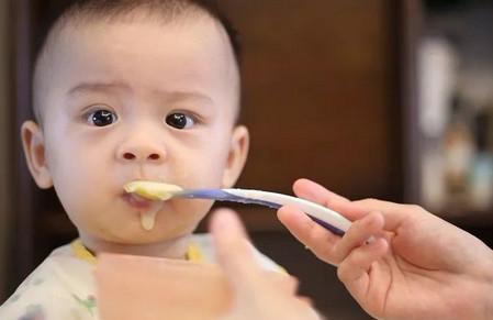 1岁宝宝怎么选辅食？