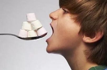 宝宝每天摄入糖分太多毁健康