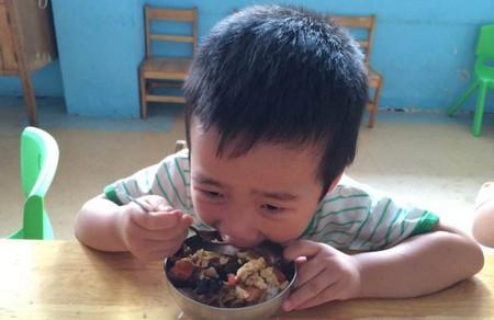 如何让3岁孩子爱吃饭？