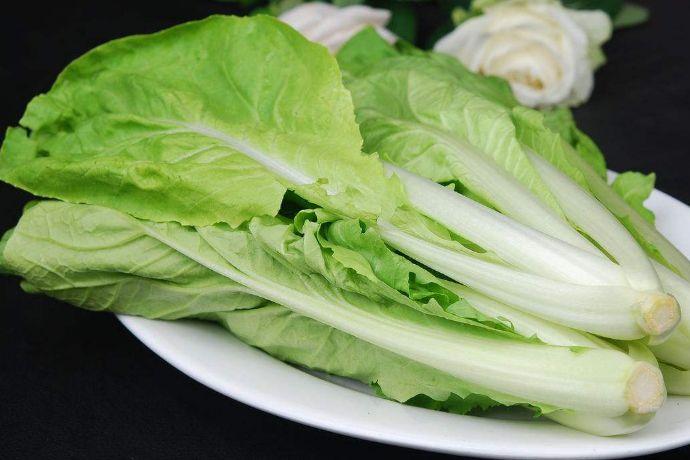 哺乳期吃小白菜会回奶吗