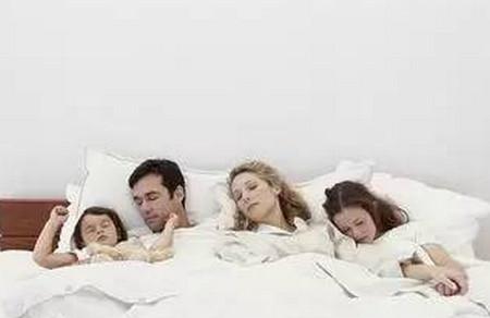 宝宝过早或过晚分房睡有什么影响吗