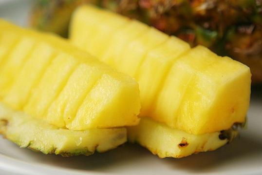 哺乳期吃凤梨会回奶吗