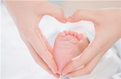 早产新生儿不大便咋办 这两种方法可以缓解宝宝便秘