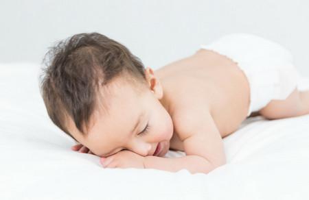 如何培养两个月宝宝的作息时间