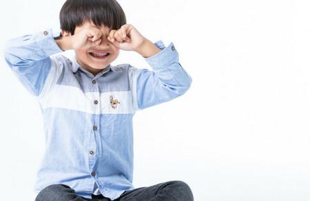 孩子越哭越不能抱吗