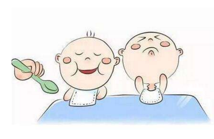 防过敏奶粉哪家强？纽康特和纽太特双剑合璧不发愁！