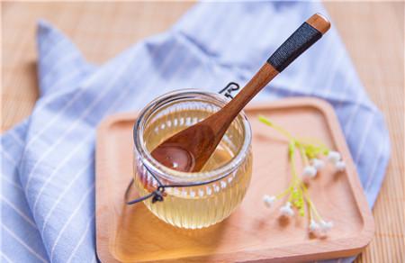 胆结石可以喝蜂蜜水吗 蜂蜜水真的那么神奇吗？