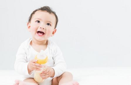 想要宝宝不积食不吐奶怎么办