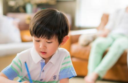 想要孩子自信满满怎么办