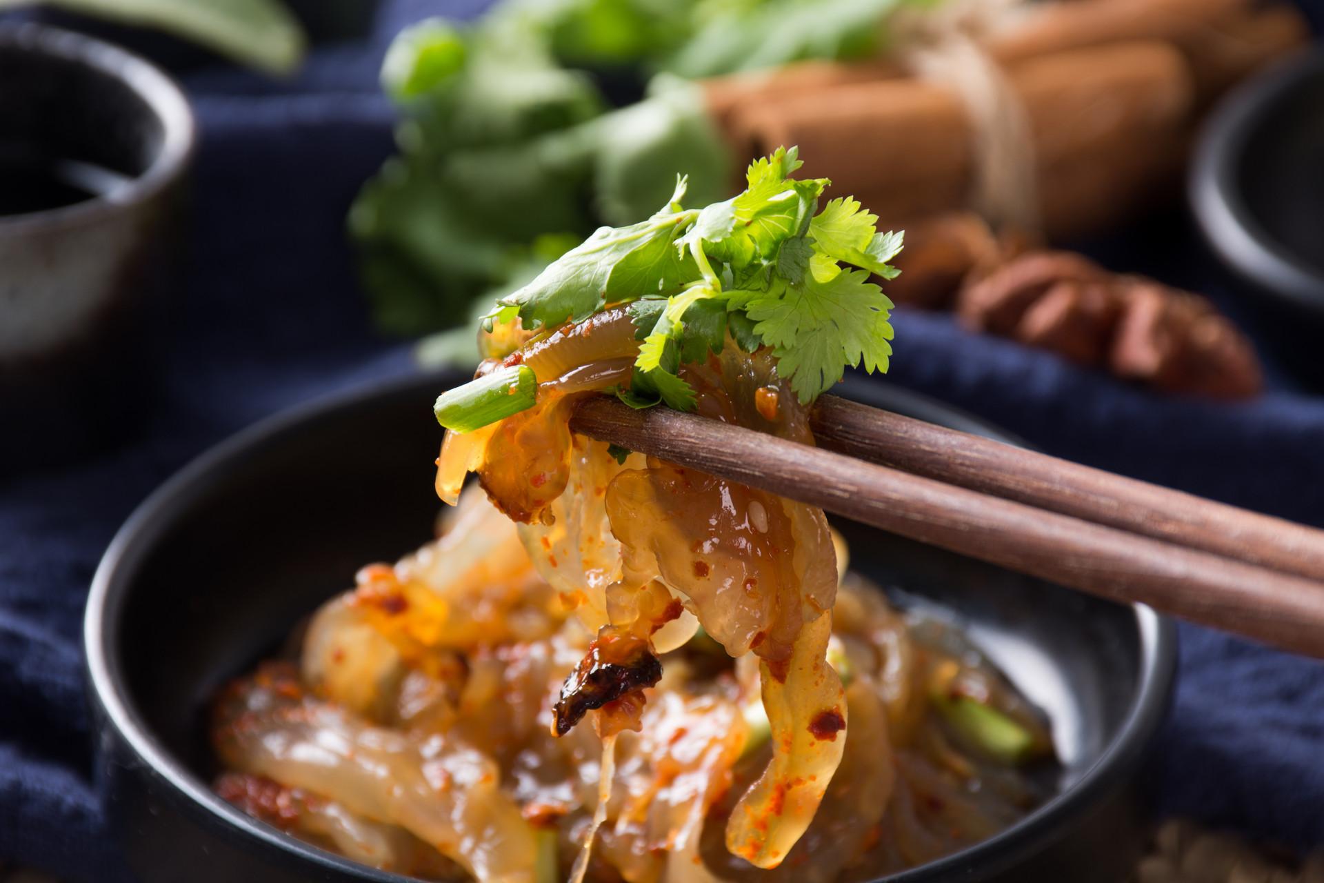 哺乳期吃海蜇会回奶吗