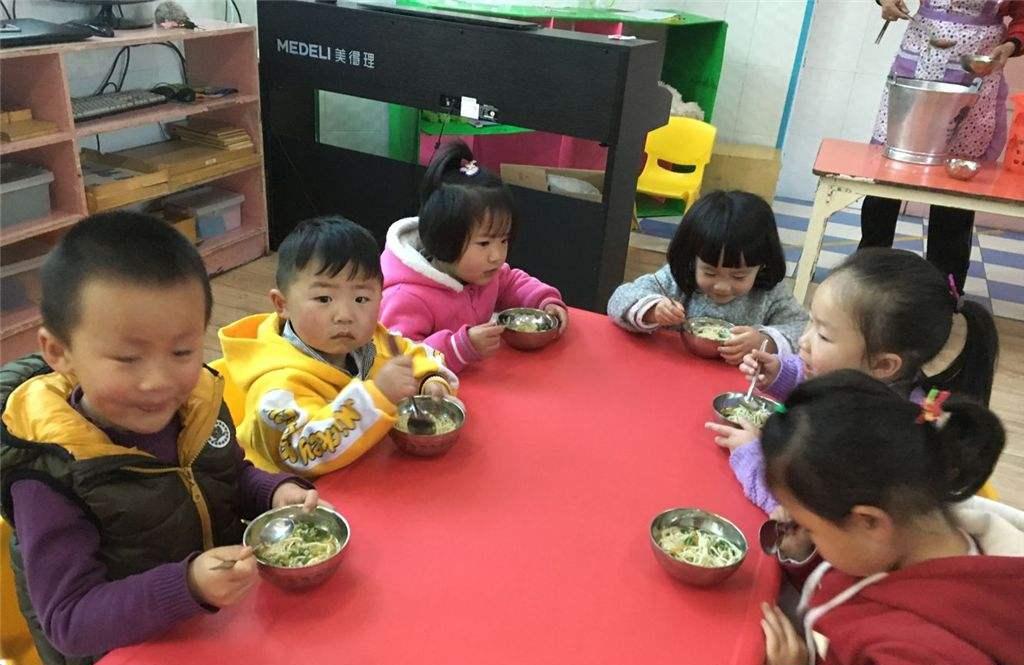 中班小小一粒米教案