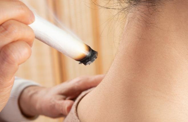 一年艾灸最佳时间 艾灸一天当中几点最好