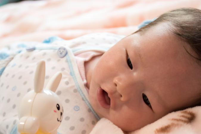 新生儿泪道堵塞怎么按摩