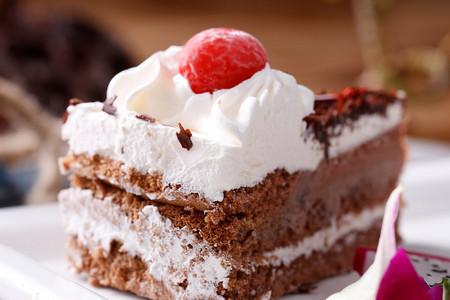 电饭锅做蛋糕为什么会塌 这是你掉落的塌陷原因及解决方案吗