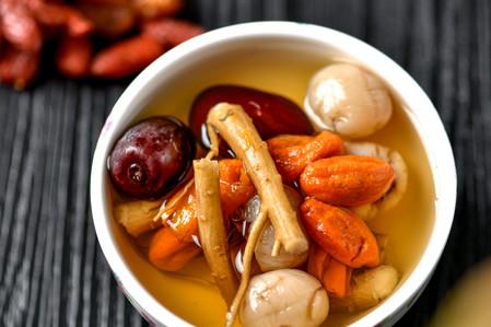 乌龟和什么炖汤最好