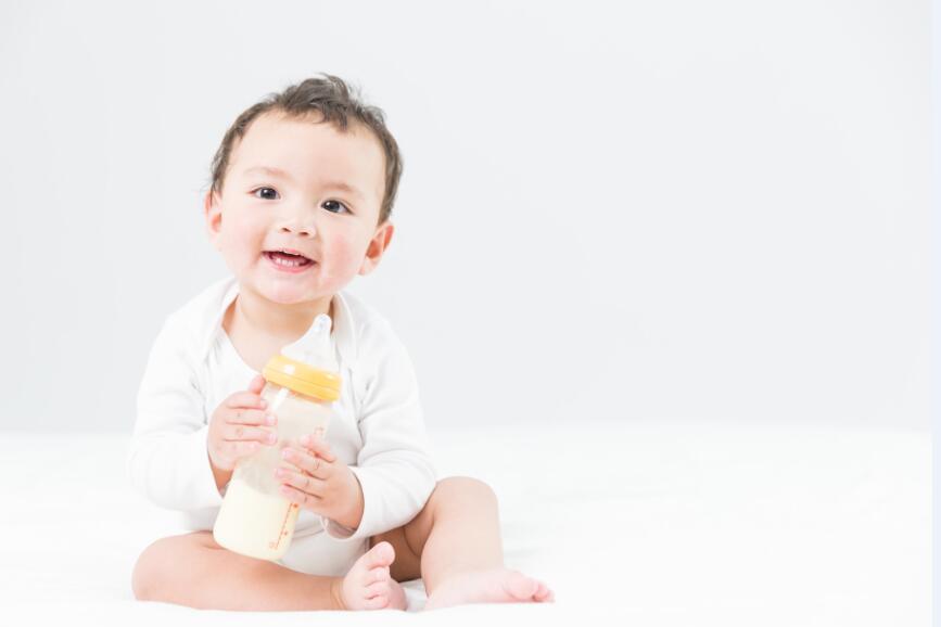 初生婴儿长马牙的症状