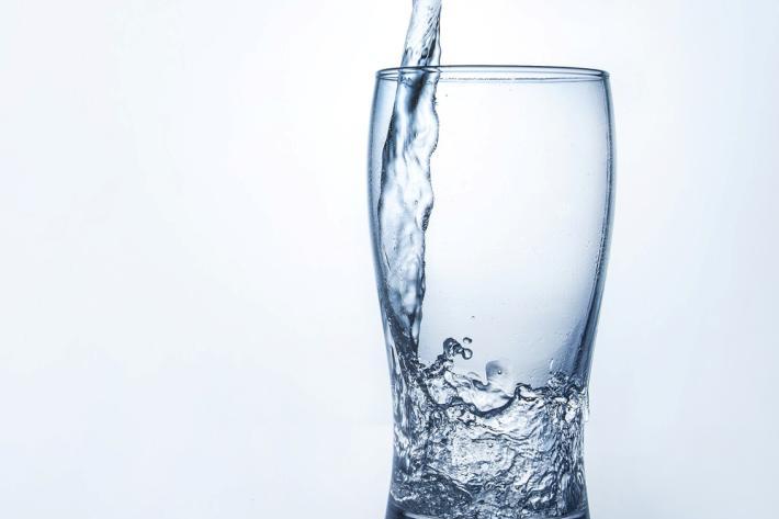 胶水用什么可以洗掉