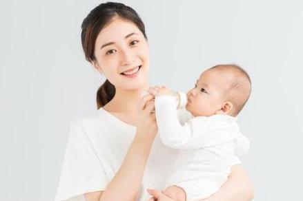 挤奶的正确方法