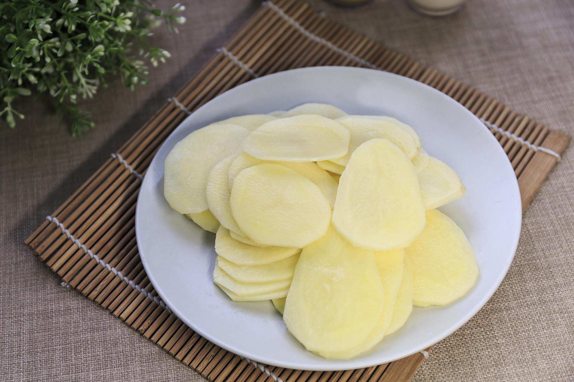 涨奶敷土豆片的功效 这些原理要知道