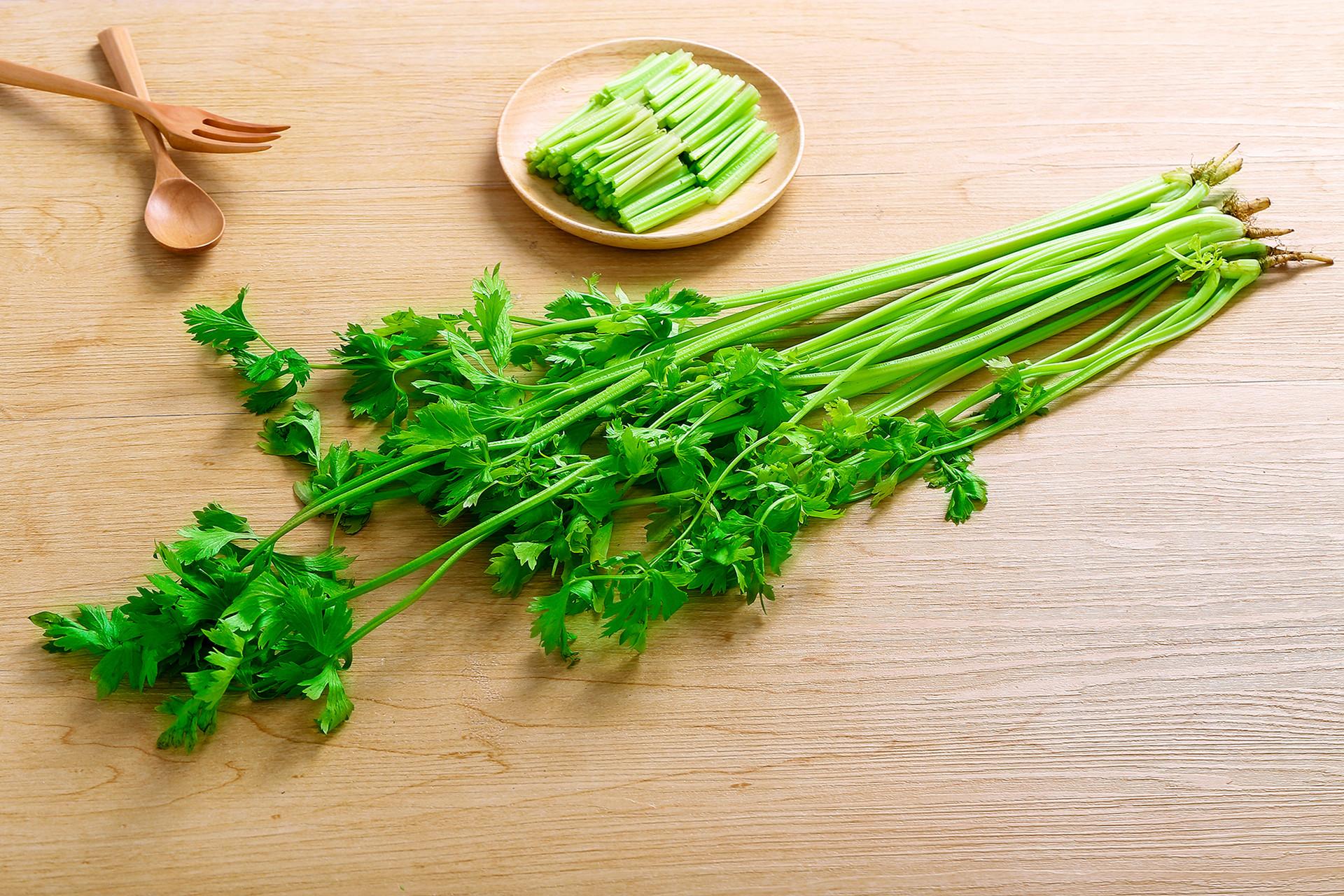 水芹菜和芹菜的区别
